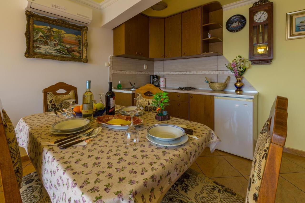 Appartement Mali Marino Selce Chambre photo